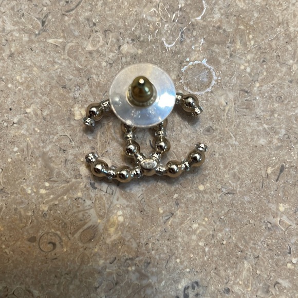 CHANEL Stud Earrings AUTHENTIC BRAND NEW - Picture 6 of 12